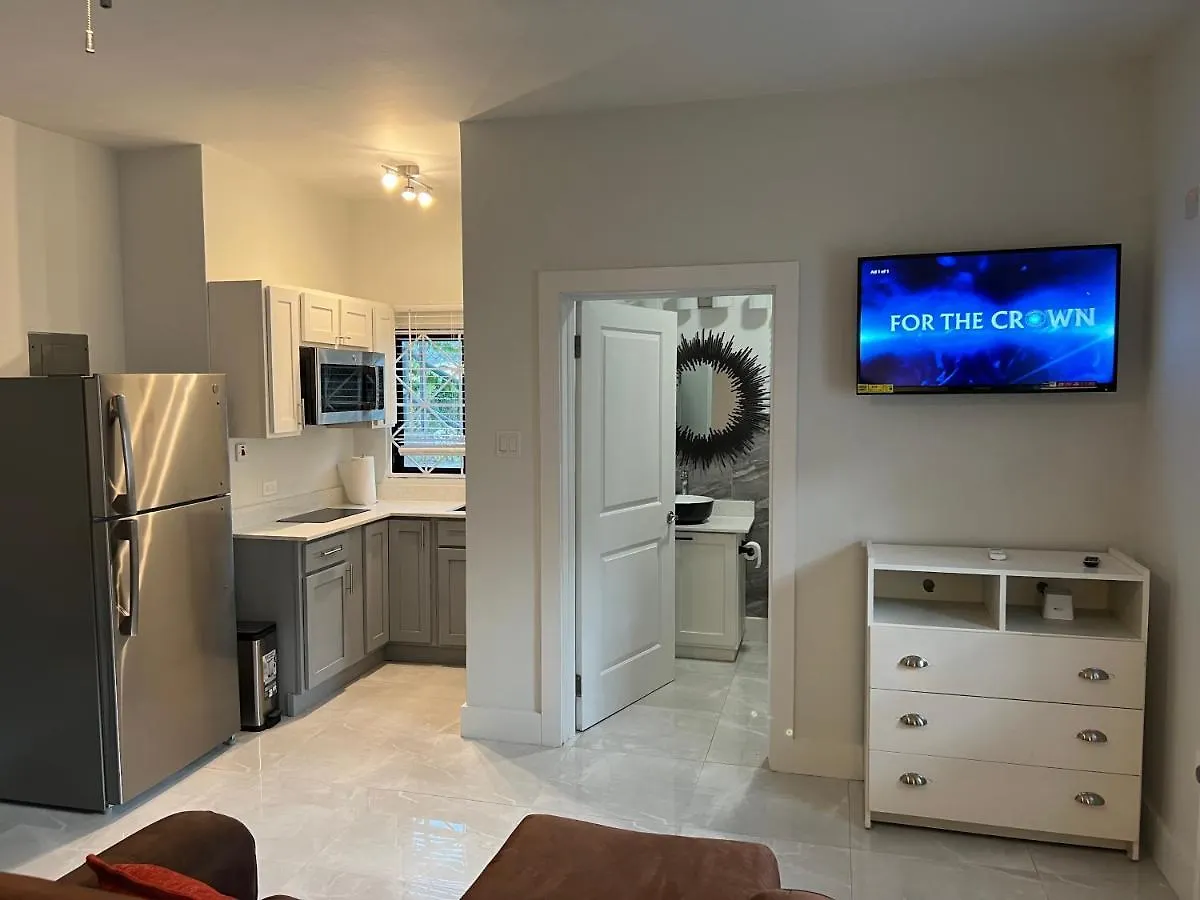 Luxury Studio Rooftop Pool N View Unit #4 Falmouth